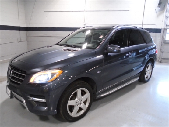 2012 MERCEDES-BENZ ML-Class 550 4MATIC AWD