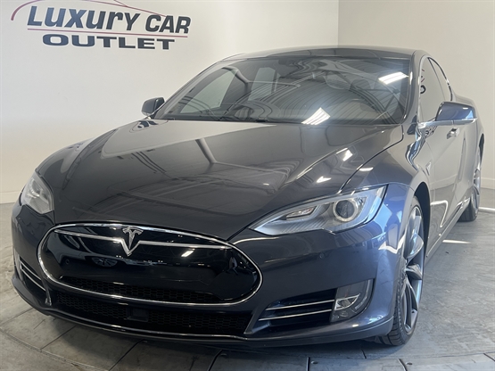 2015 TESLA Model S 90D AWD